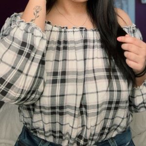 Hollister off the shoulder shirt